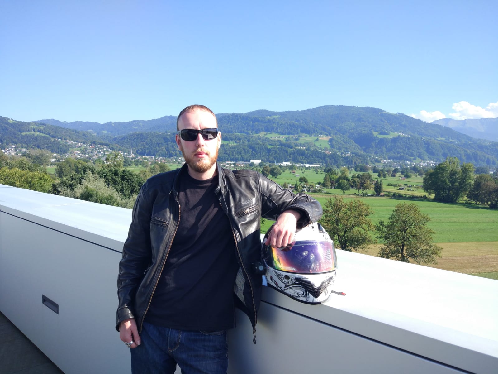 2ead55b6-0e78-43bb-89ce-f7f3c367ebeb